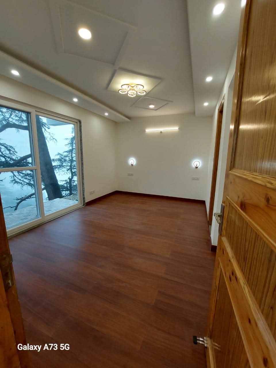 Semi-Furnished 3 BHK Flat for Sale in Lower Jakhu, Jakhu, Shimla