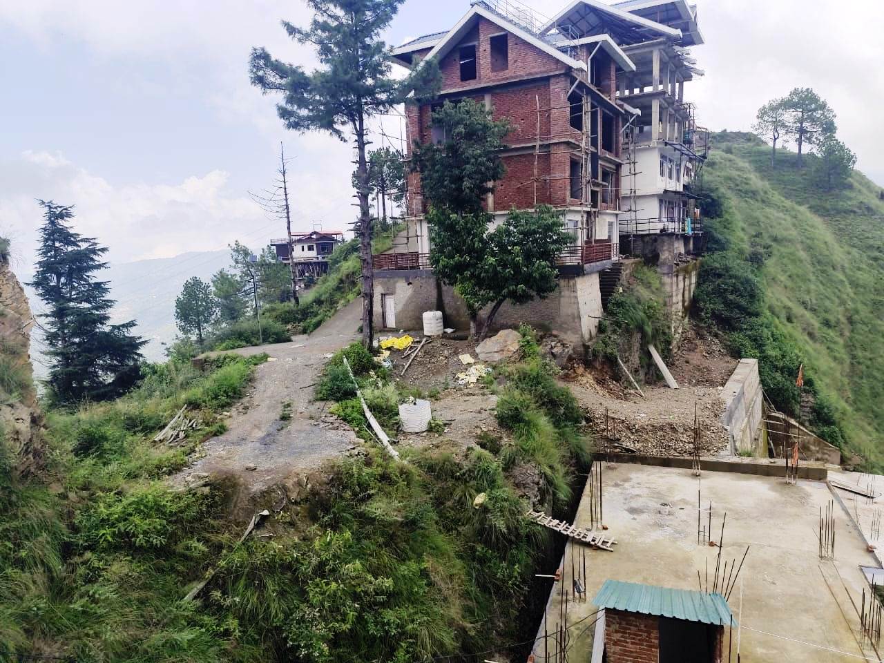 8 Biswa Drive In Plot for Sale in Byepass ,halipad, Sanjauli, Shimla