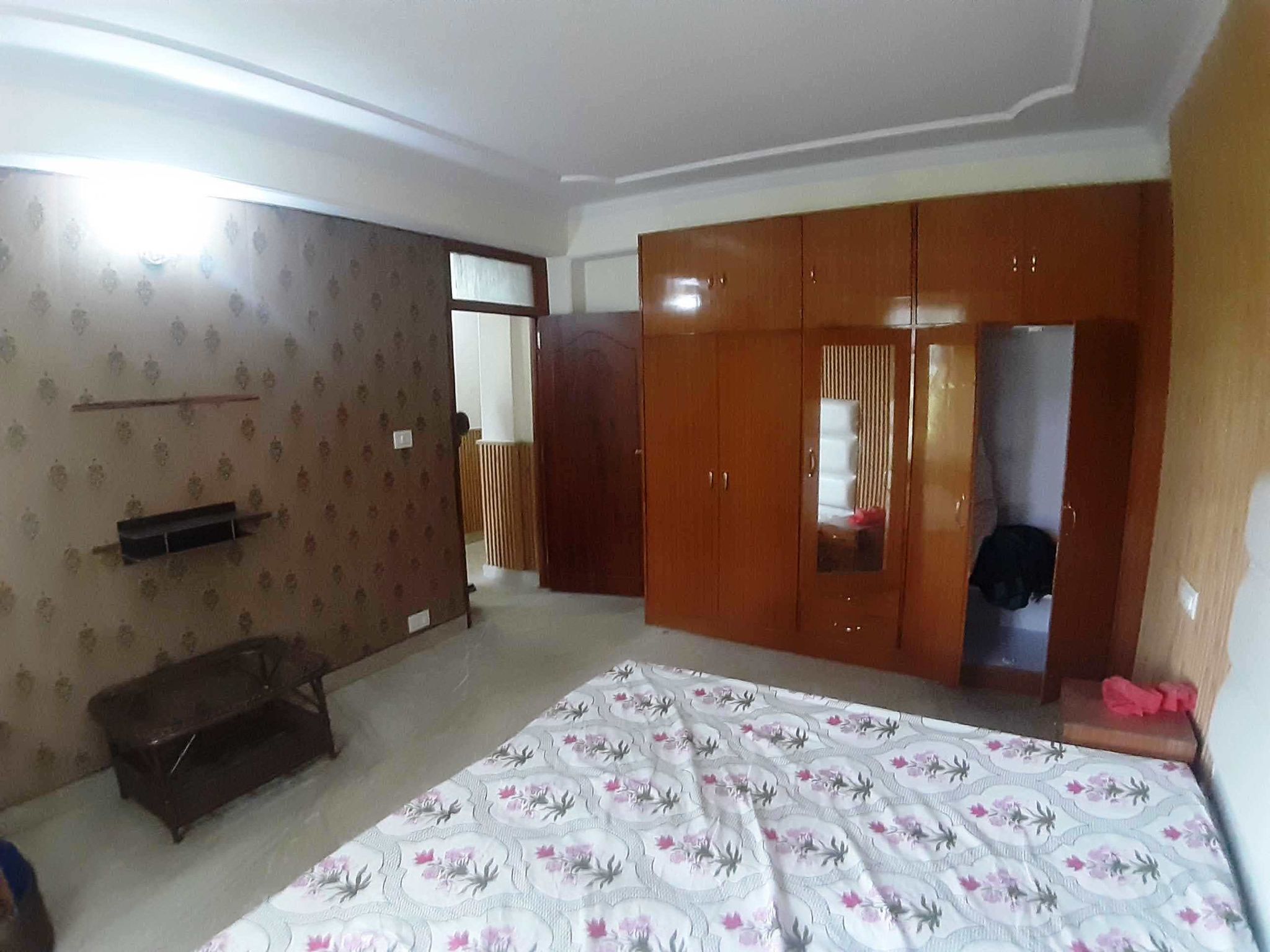 Semi-Furnished 2 BHK Flat for Sale in Chotta Shimla, Shimla