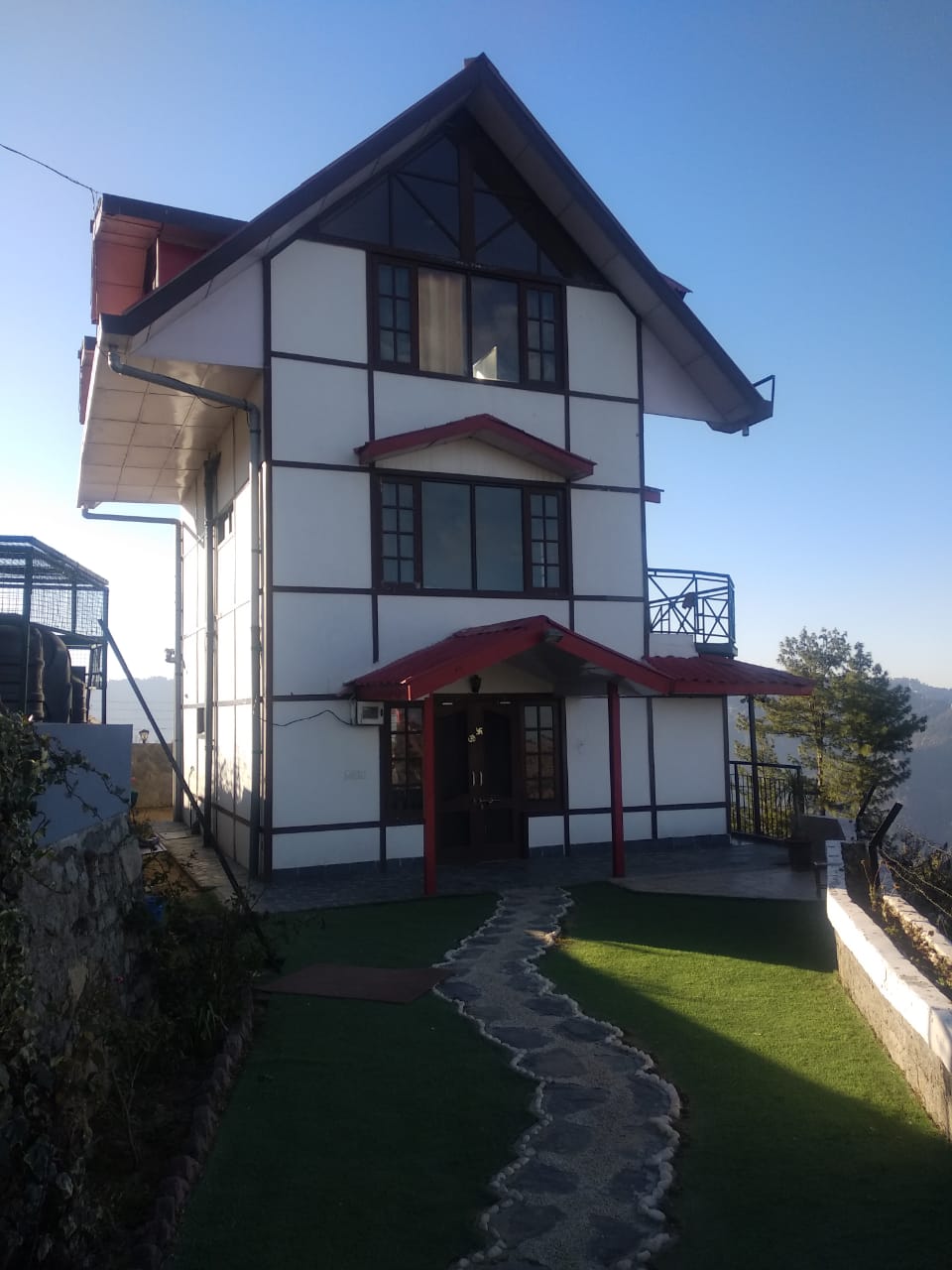 Fully Furnished 3 BHK Cottage for Sale in Mashobra (Near Manla Resort), Shimla