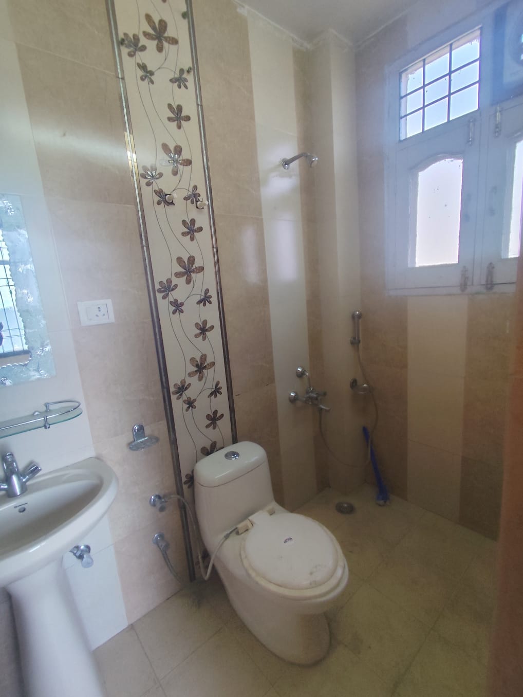 2 BHK Flat for Sale in New Shimla (Sector 3), Shimla
