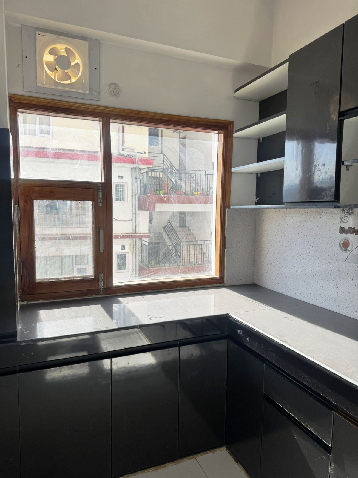Semi-Furnished 3 BHK Flat for Sale in Chotta Shimla (Below Chotta Shimla), Shimla